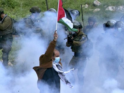 TOPSHOT-PALESTINIAN-ISRAEL-CONFLICT