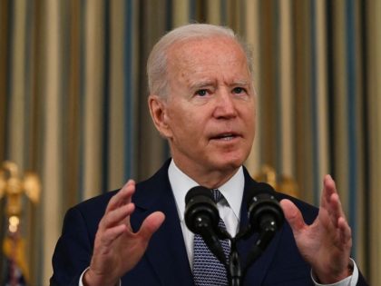 US-economy-politics-BIDEN