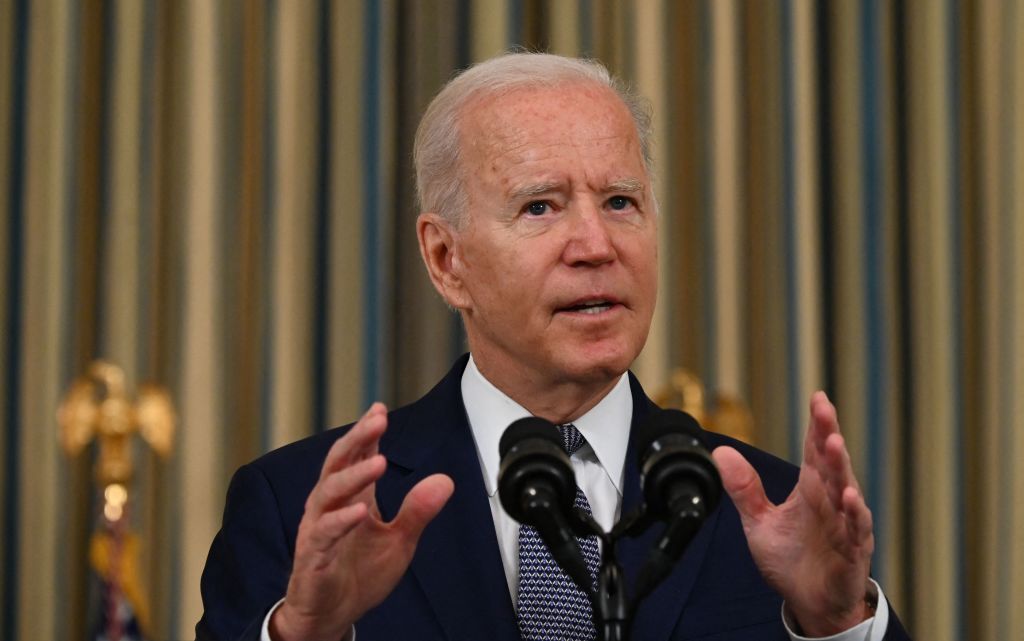 US-economy-politics-BIDEN