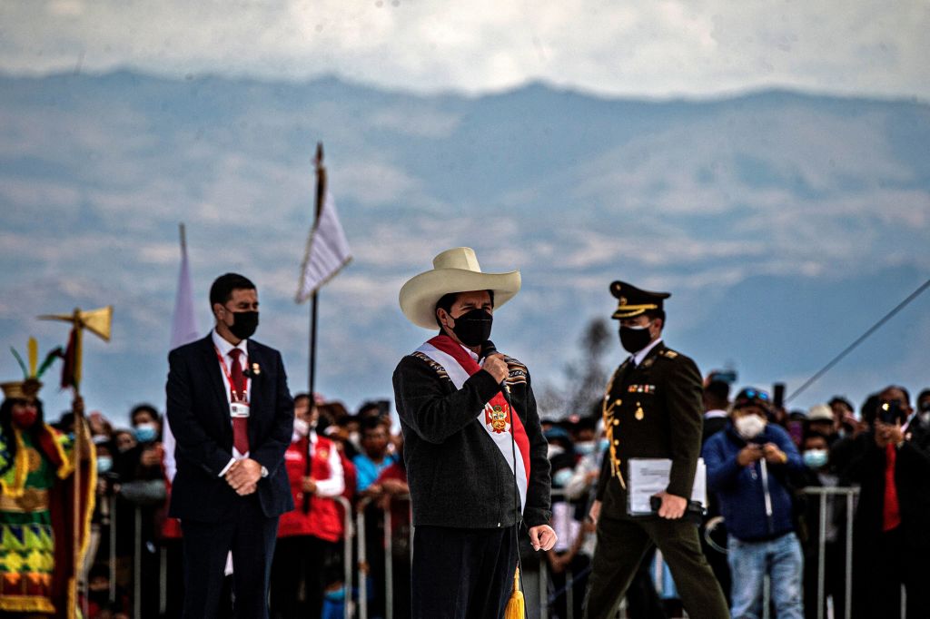 TOPSHOT-PERU-POLITICS-INAUGURATION-CASTILLO