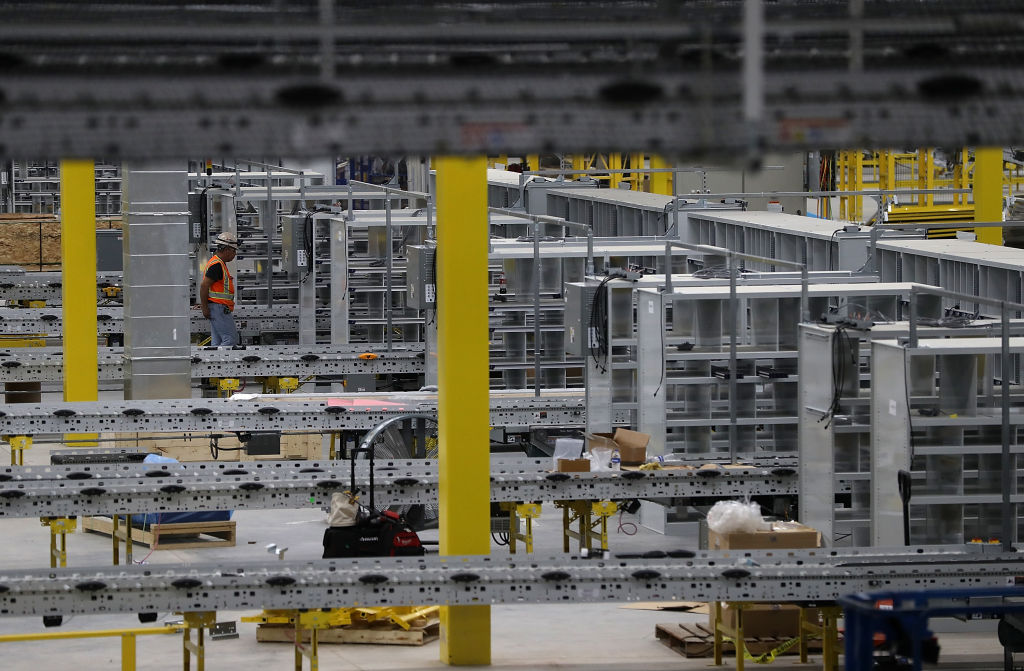 Amazon To Open New Fulfillment Center In Sacramento
