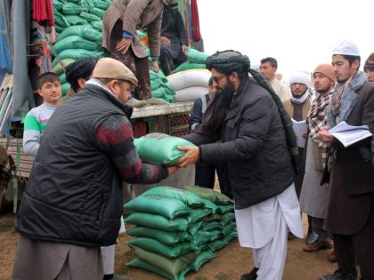 AFGHANISTAN-JAWZJAN-SHIBERGHAN-HUMANITARIAN ASSISTANCE-DISTRIBUTION