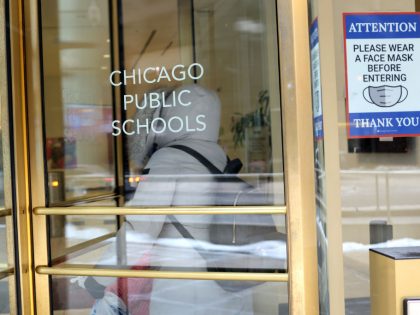 Public School Classes Cancelled In Chicago As Teachers Union Backs Remote Learning During Current Covid Spike