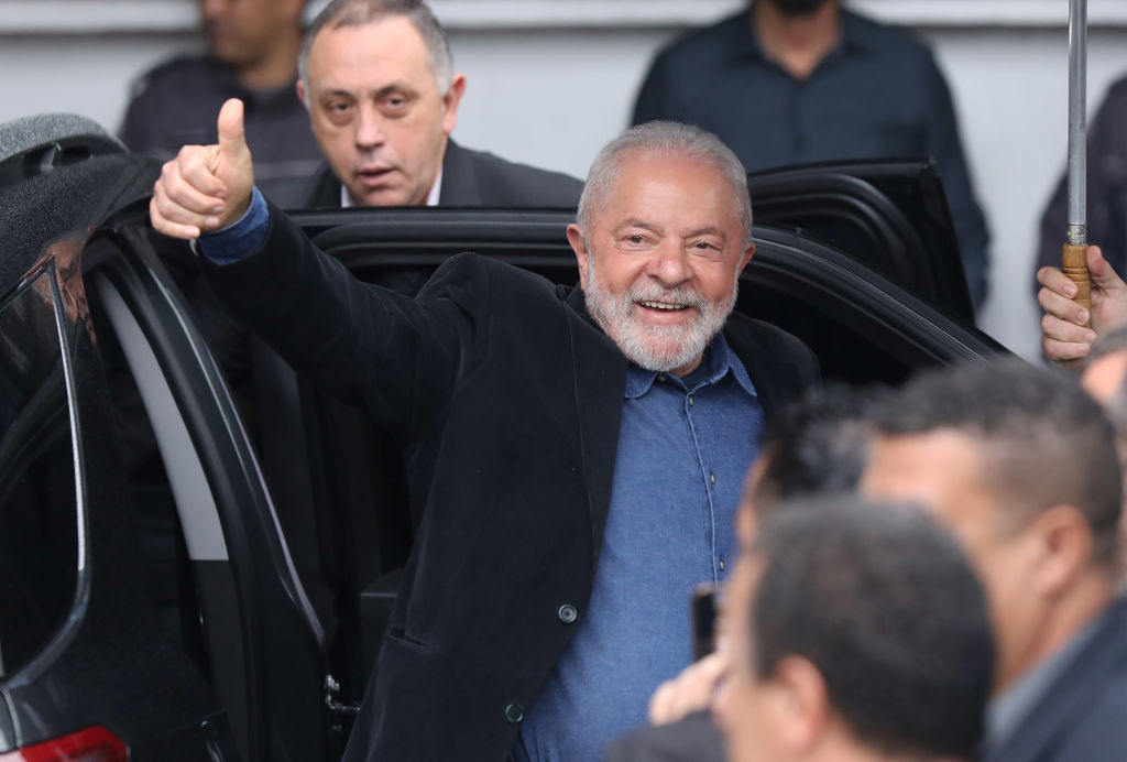 Brazilians Go to Polls in Tight Elections Polarized between Lula and Bolsonaro