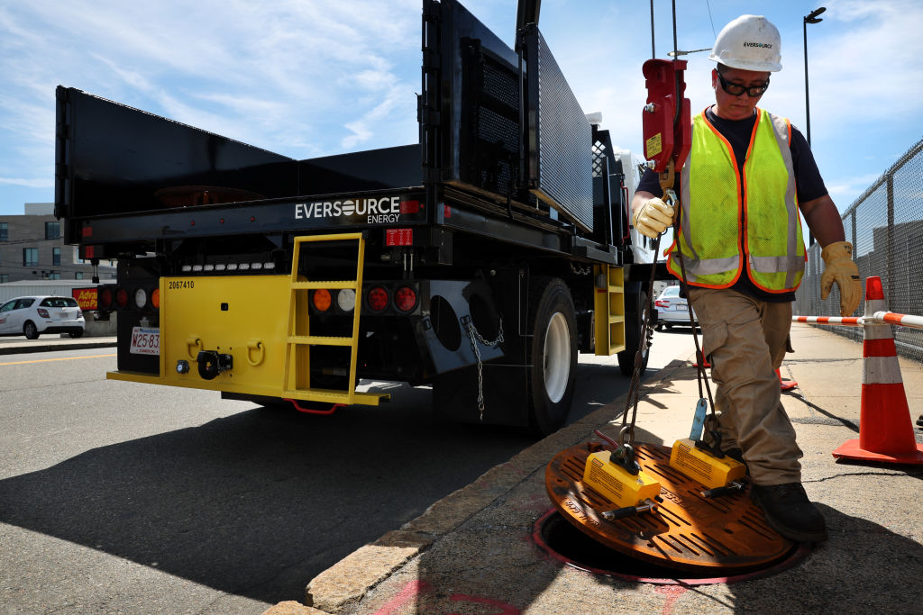 Eversource Works To Prevent Exploding Manholes