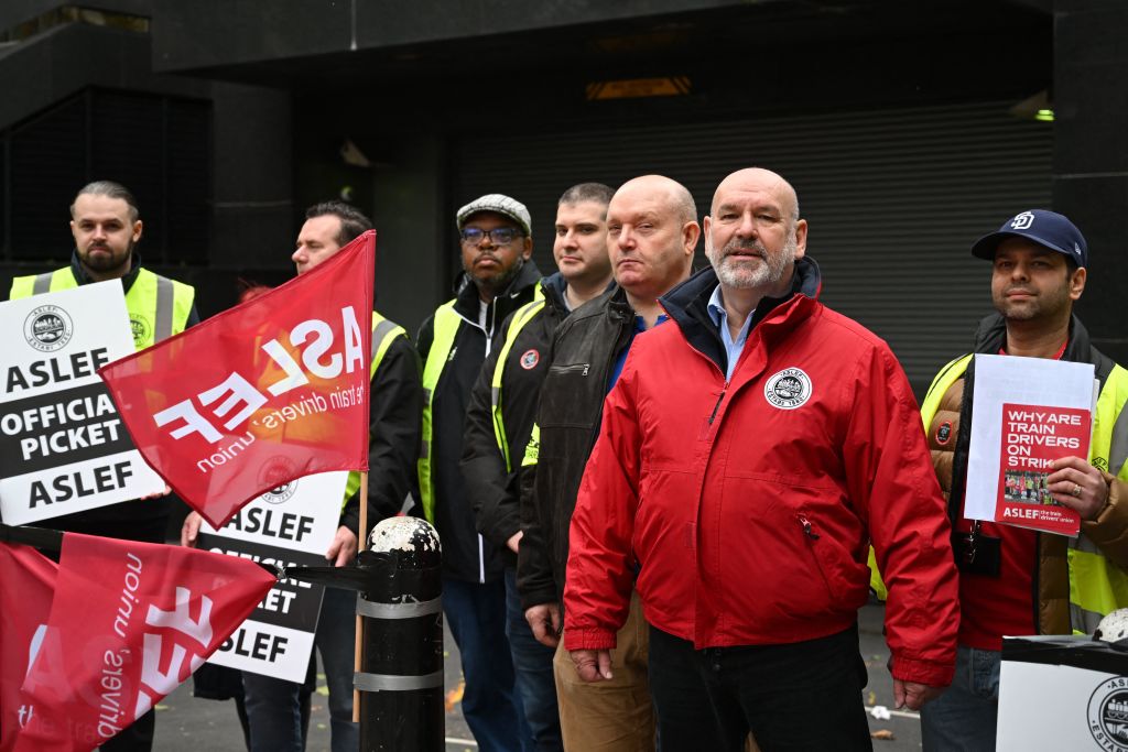 BRITAIN-RAIL-STRIKE