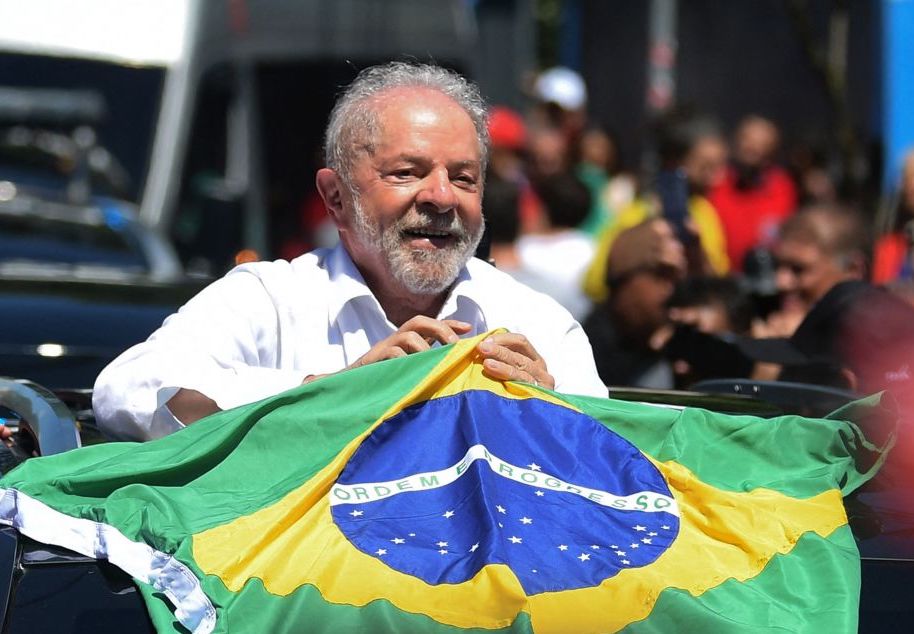 TOPSHOT-BRAZIL-ELECTION-RUNOFF-LULA