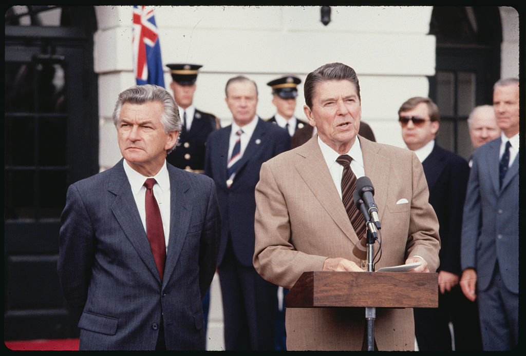 Ronald Reagan and Robert Hawke at Podium