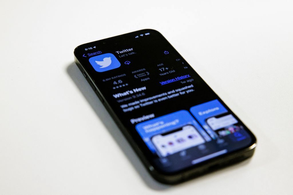 US-INTERNET-SOFTWARE-MUSK-APPLE