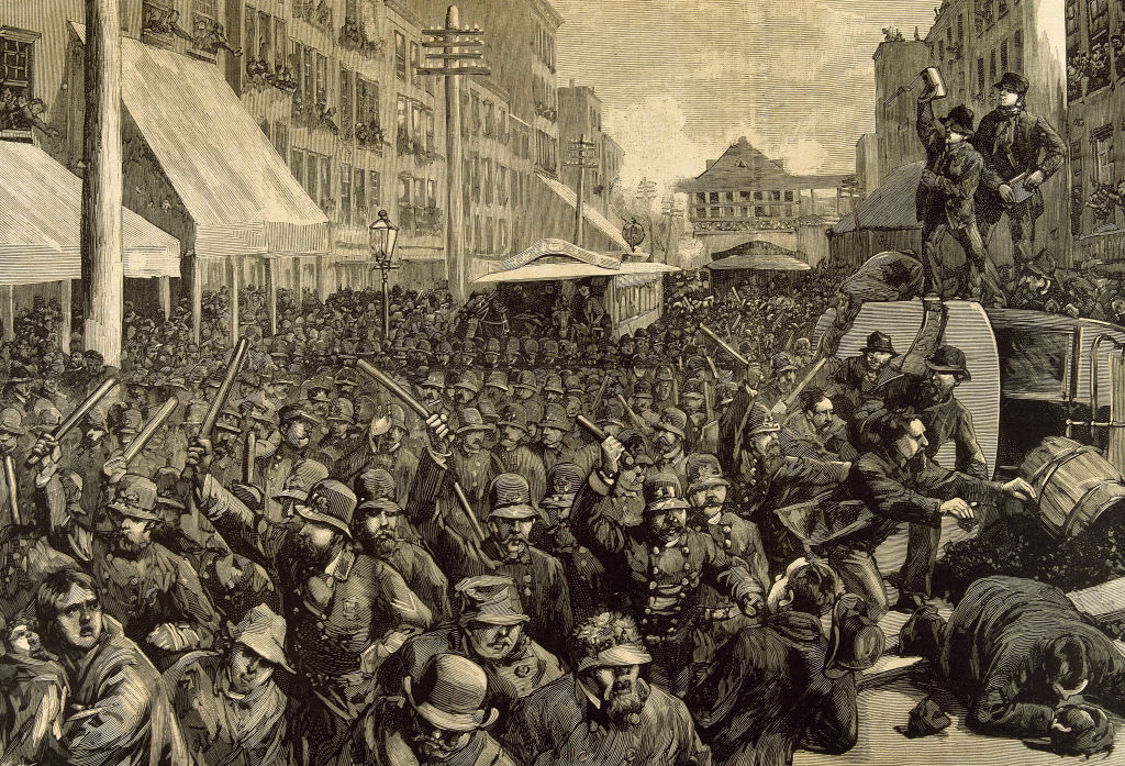 Police officers dispersing the strike of employees of Streetcar.