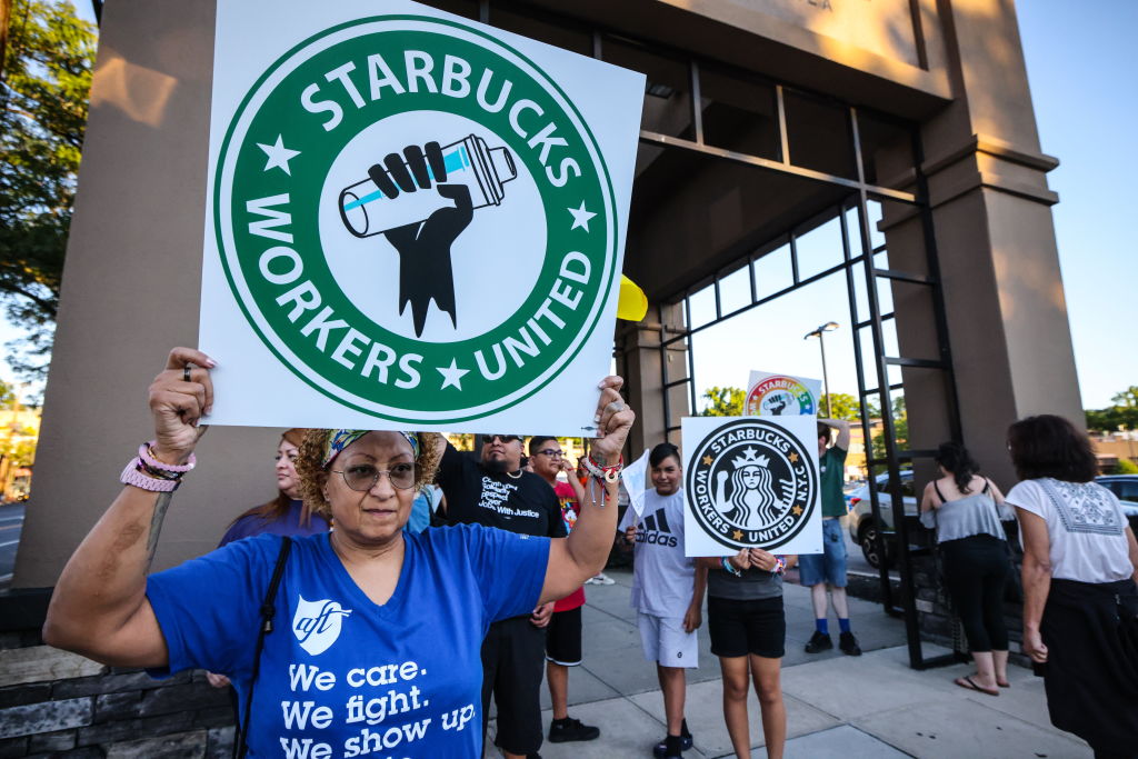 Protestors rally against perceived union busting at Starbucks