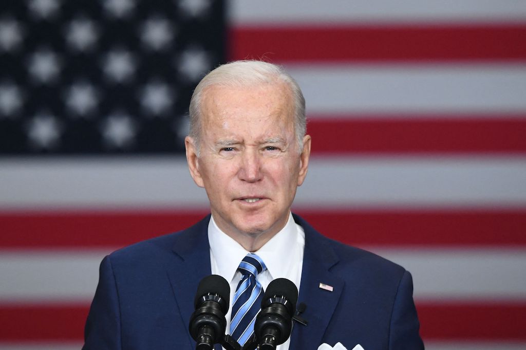 US-politics-economy-labour-BIDEN