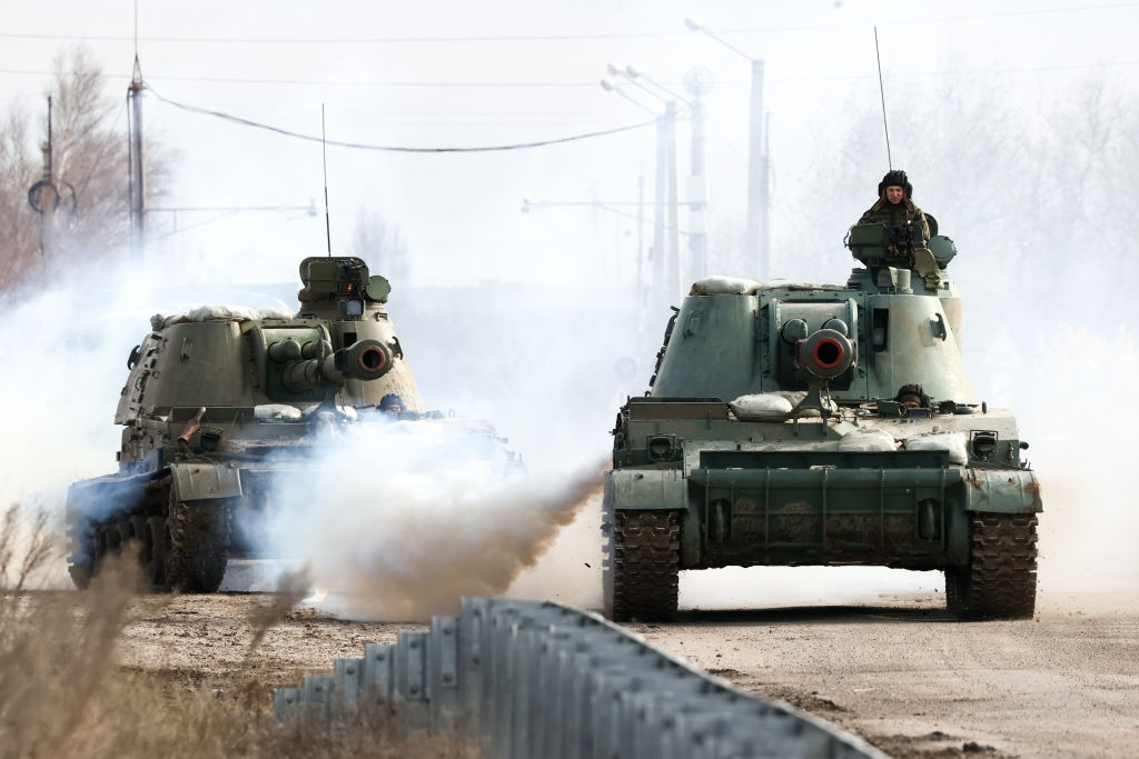 Military hardware moved across Crimea, Russia