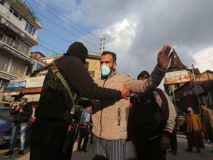 Grenade Attack On Security Personnel By Militants In Srinagar, 4 Injured