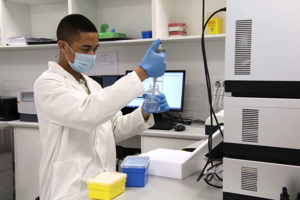 Africa produces off-patent Corona vaccine