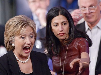 US-VOTE-DEMOCRATS-DEBATE