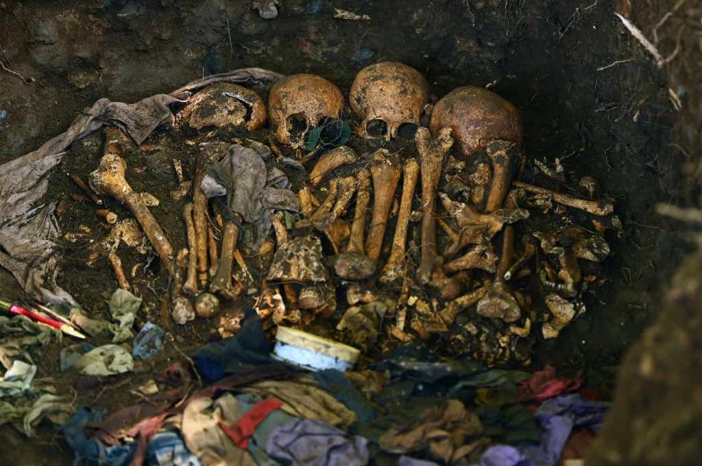EL SALVADOR-EL MOZOTE-MASSACRE-EXHUMATION