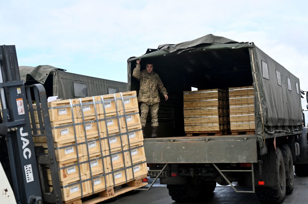 UKRAINE-US-RUSSIA-CONFLICT-DEFENCE-AID