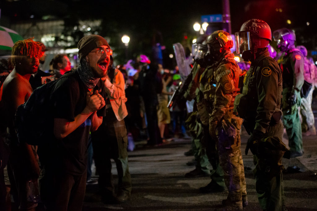 DHS Makes Deal With Oregon Governor To Withdraw Federal Agents From Portland