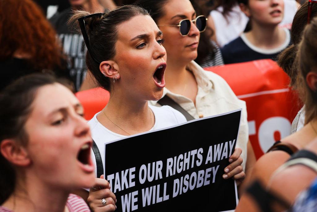 Thousands protest in NYC over Supreme Court Overturns Roe v. Wade
