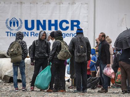 Thousands Of Migrants Continue To Arrive Into Macedonia