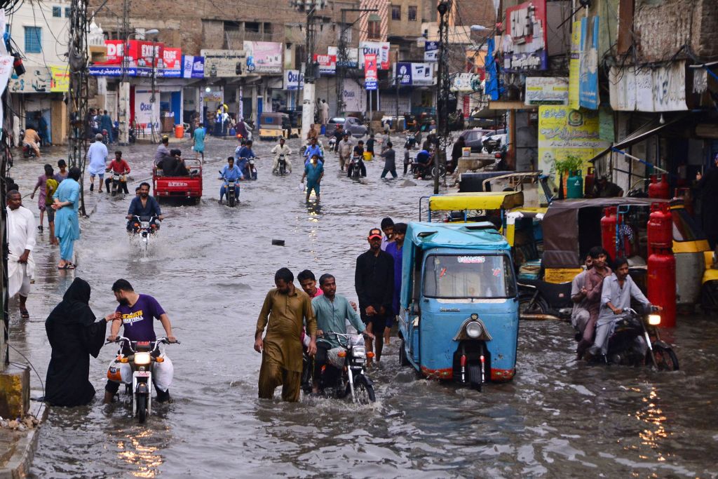 TOPSHOT-PAKISTAN-WEATHER-MONSOON