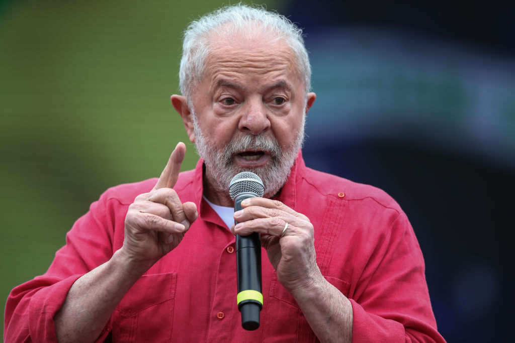 Lula Holds Campaign Rally in Grajau As Elections Get Closer