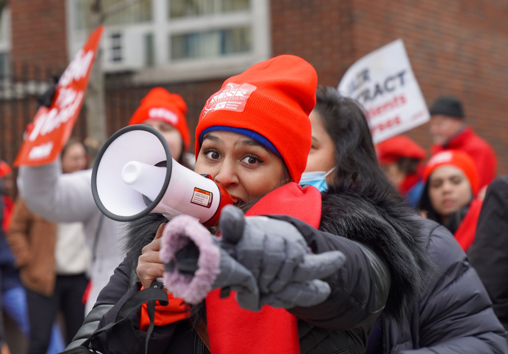 Nursing strike in New York entered its second day