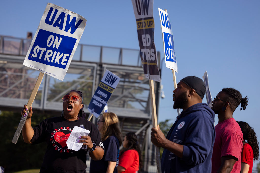 UAW Expands Walkouts To GM And Ford Locations
