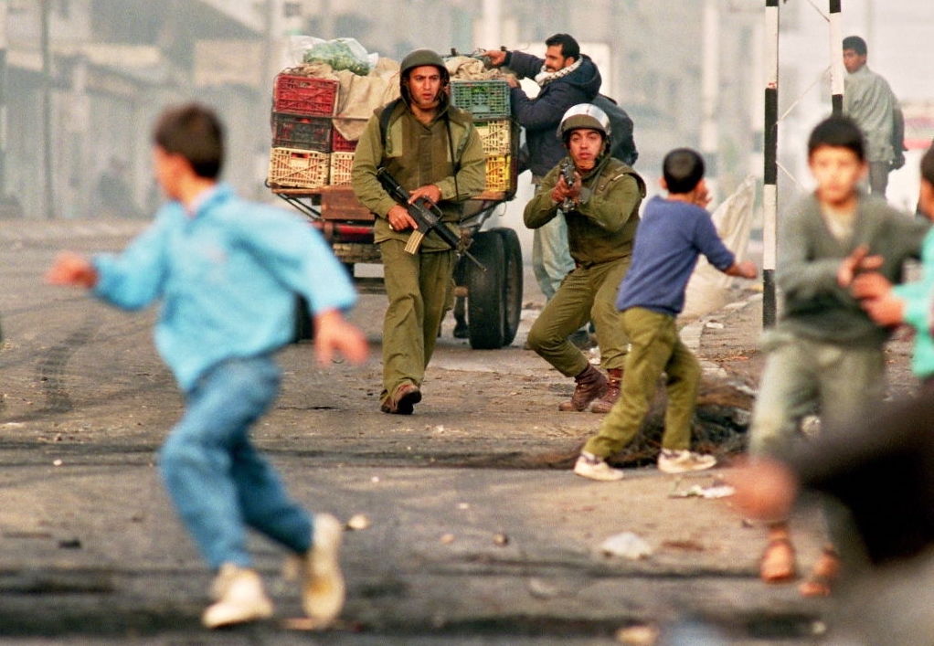 RETRO-ISRAEL-RETRO INTIFADA-PALESTINIAN YOUNGSTERS