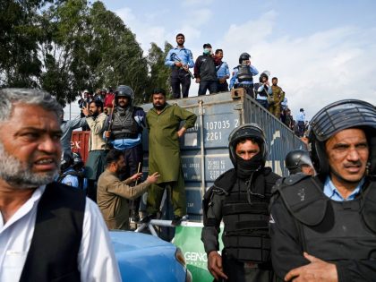 PAKISTAN-POLITICS-KHAN