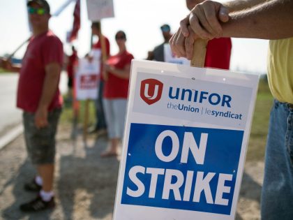 GM Hit With First Canada Strike in Decades on Nafta Losses