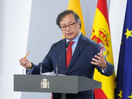 Sanchez Receives The President Of Colombia, Gustavo Petro