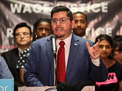 BIZ-WRK-MINIMUMWAGE-CHI-TB