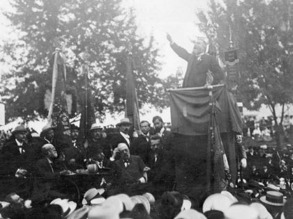 Conference of Socialists in Stuttgart in 1907
