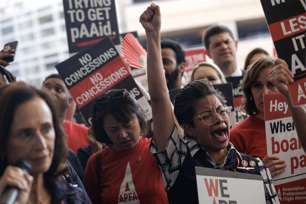 American Airlines Flight Attendants Picket As Union Looks For Compensation Increase