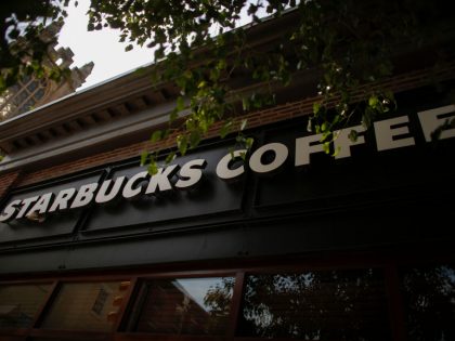 racism-Starbucks-US-POLITICS-RACISM-EDUCATION-STARBUCKS