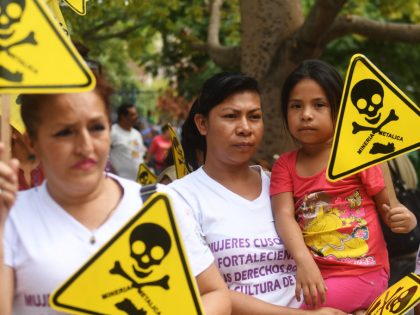 EL SALVADOR-MINING-PROTEST
