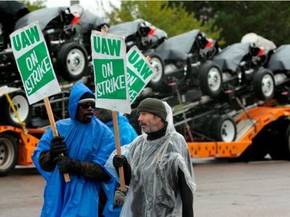 US-AUTOMOBILE-STRIKE-GM