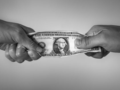 People fighting over money