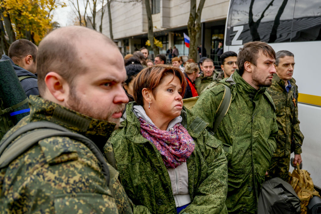 Russian defense minister says 200,000 people reported to service under mobilization