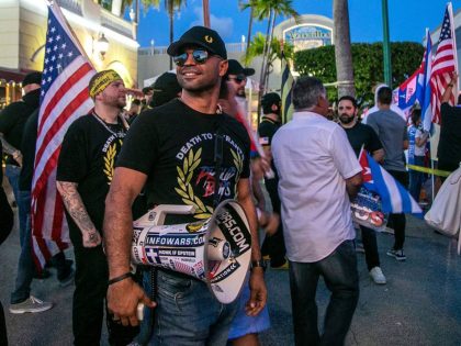 US-NEWS-CAPITOL-RIOT-PROUDBOYS-1-MI