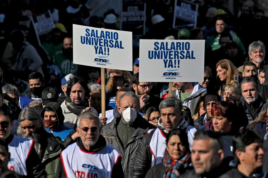 ARGENTINA-ECONOMY-POLITICS-PROTEST