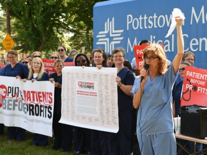 Nurses rally at Pottstown Memorial Medical Center. Patricia Eakin, Pres. PASNAP. 7/12/17 photo by Tim Leedy