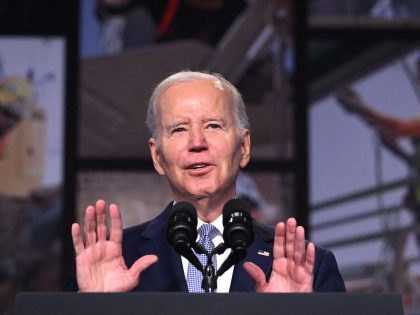 US-POLITICS-BIDEN-ECONOMY