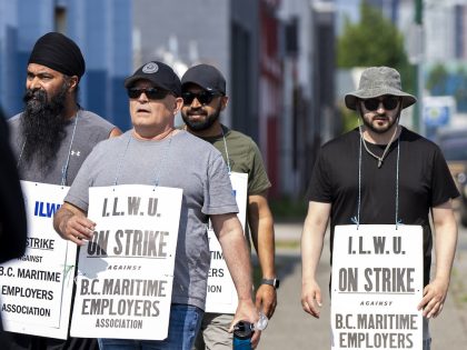 Vancouver Port Strike Negotiations Pause As Vessels Pile Up