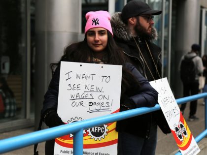 Federal employees in Canada go on strike