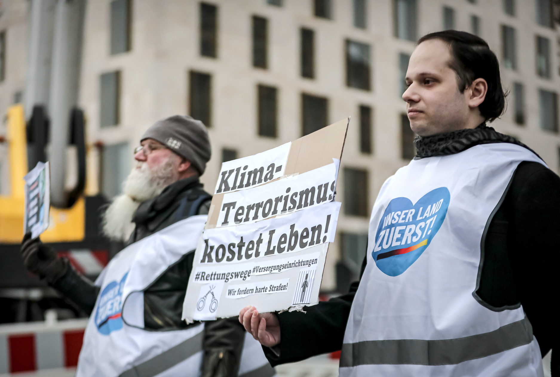 "Last Generation" Activists Resume Disruptive Protests