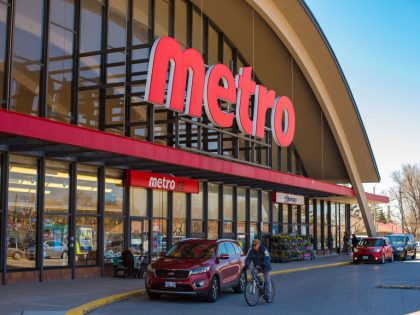 Facade of a Metro Grocery Store with its typical red sign.