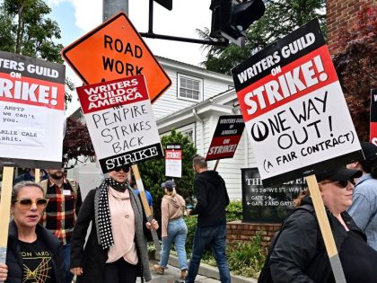 US-ENTERTAINMENT-FILM-STRIKE